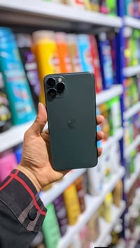 آيفون ١١ برو ماكس • ٢٥٦ • بطاريه مبدله