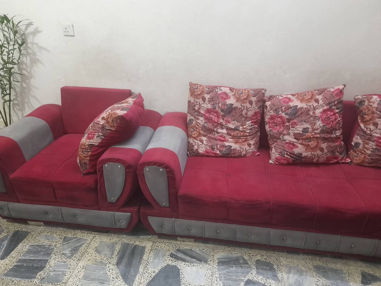 طخم ١٠ مقاعد ..حي القاهره المقاعد بلوك السعر ٣٠٠ الف ***********
