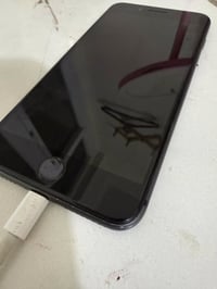 آيفون ٨ بلس • حالة ٨٥% • النجف الاشرف