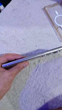 S24 ultara  ذاكره 256  مكفول من الشخط 925 بس مجال بسيط 07719921016