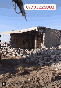 اليوم وبفضل الله تم  تفليش وهدم بيت بمساحة 250م وتم نقل الأنقاض وقلع ا...