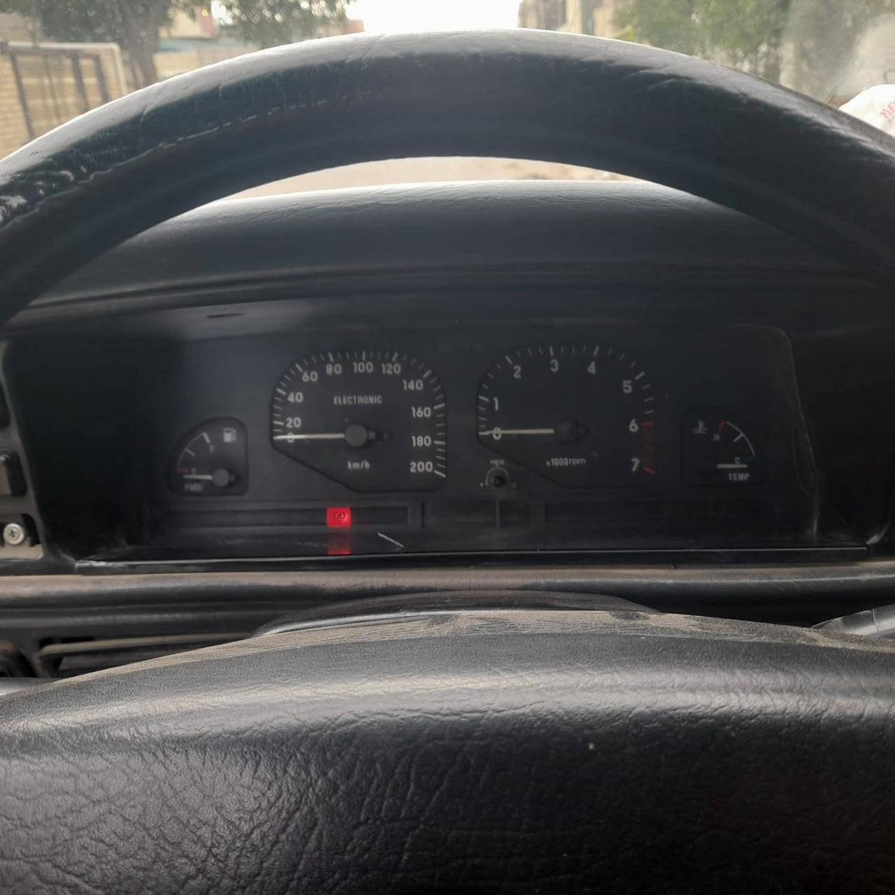 برنس للبيع
رقم بغداد انكليزي هزة جديدة موديل 96سنوية 29 بسمي مكينة 20 كير اوتو تبريد شغال منظومة جديدة حدادية ممتازه زوج اطارات جدد كهربائيات كله شغال بلاد .. المكان الطارمية
السعر 33 وبيها مجال  

***********
