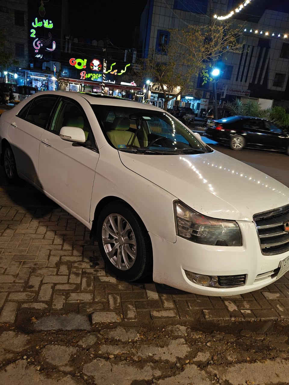 سلام عليكم سياره للبيع موديل 2013 فول مكينه ثنين ونص مسيبوشي السعر 70 الاتصال على الرقم ***********‬‏
