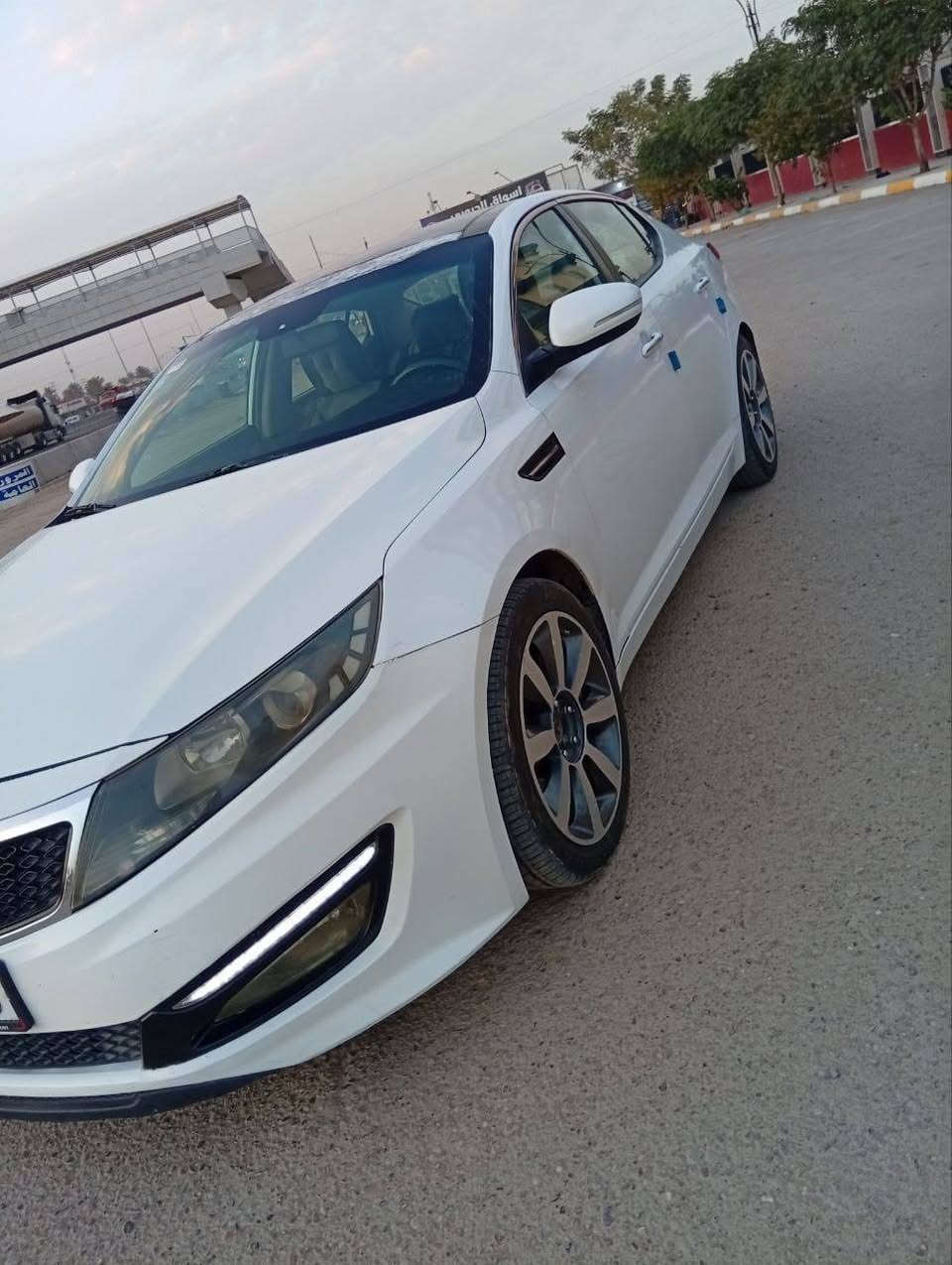 سلام عليكم
سياره: اوبتيما Optima
موديل : 2012

وارد خليجي

محرك السيارة :  2400 دوش
الرقم : بغداد تحويل ثاني يوم السياره باسمي
المواصفات : فتحة سقف بانوراما
مرايات شفط
 سياره تشغيل بنظام بصمه
لايت زنون ابيض
رقم انكليزي سنويه ٢٠٢٨
هزه جديده 
حالة السياره: نظيفه بدون صبغ عام ( فقط جاملغ خلفي جه السائق وبنيد مرشوش) بدون ضربه السياره مكفوله من الضربه ايرباك سليم السيارة احلى من الصور 
رقم الهاتف :*********** 
السعر  : 127 وبي مجال للشراي
