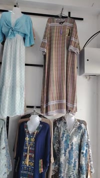 دشداشة نسائية • قصير • توصيل متوفر