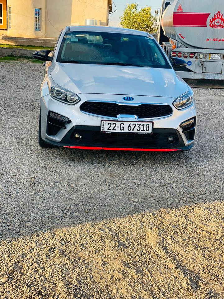 السلام عليكم فورتي موديل 2019مواصفات S
رقم أربيل شرط التحويل 

كير محرك شرط ما مفتوح كير AT

___________________________

مواصفاتS

تحكمات ستير 

اشاير بل مري 

5ويل كب 

بلجكتورات 

مانع انزلاق 

بك لايت لد 

تبريد لمس 

___________

السياره جاملغ بدون دواخل 

بدون أرباك شرط 

_______________

مكان السياره القياره قريه الحاج علي 

للستفسار الاتصال علئ الرقم ***********
