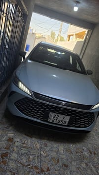 byd لون سمائي مميز رقم اربيل ماشية 13 الف  للبيع مكفولة كفالة عامة ومل...