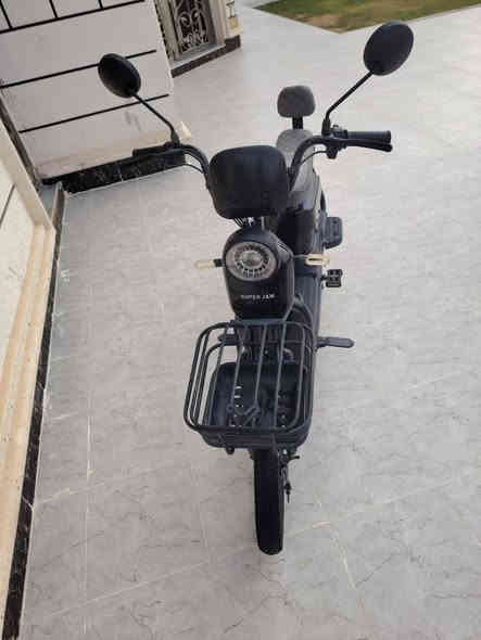 موطور شحن للبيع السعر 475بيه مجال شي قليل العنوان حديثه
رقم التواصل
***********
***********
