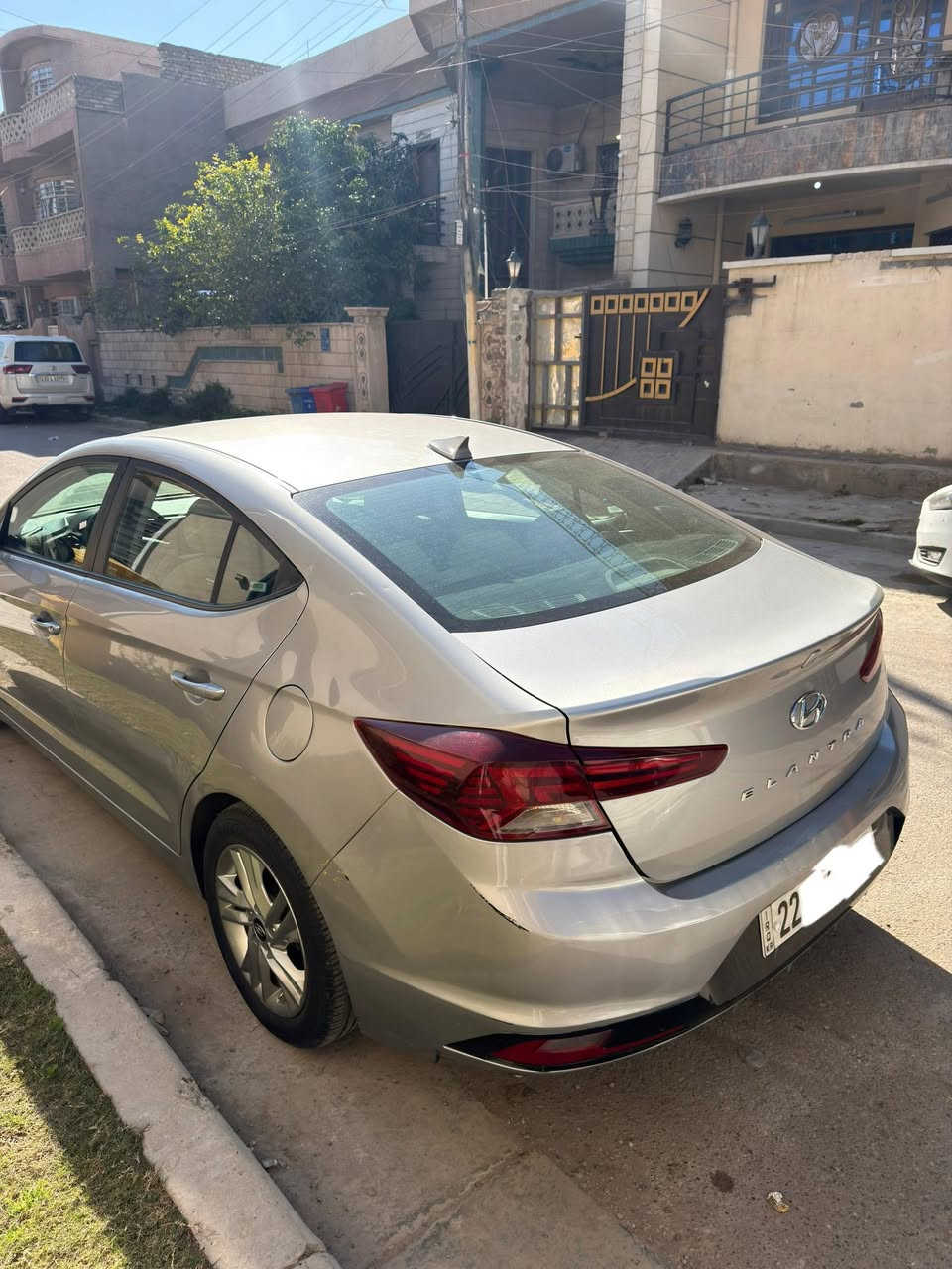 سلام عليكم
النترا 2020 رقم اربيل سنوية بأسمي احول السيارة.
سيارة نضيفة على ايدنا كلش مداريها وارد امريكي حادثة باب خلف السايق وبيها طخات بسيطة محرك وكير الحمدلله كلش زينات.
فيت بم جديد باتري جديد صدر صار شهرين من مبدلة لان تعرفون شوارعنا تعبانة.
السعر المطلوب 142 ورقة. 

*********** واتساب فقط
مكان السيارة بالدورة المهدية الثانيه.
