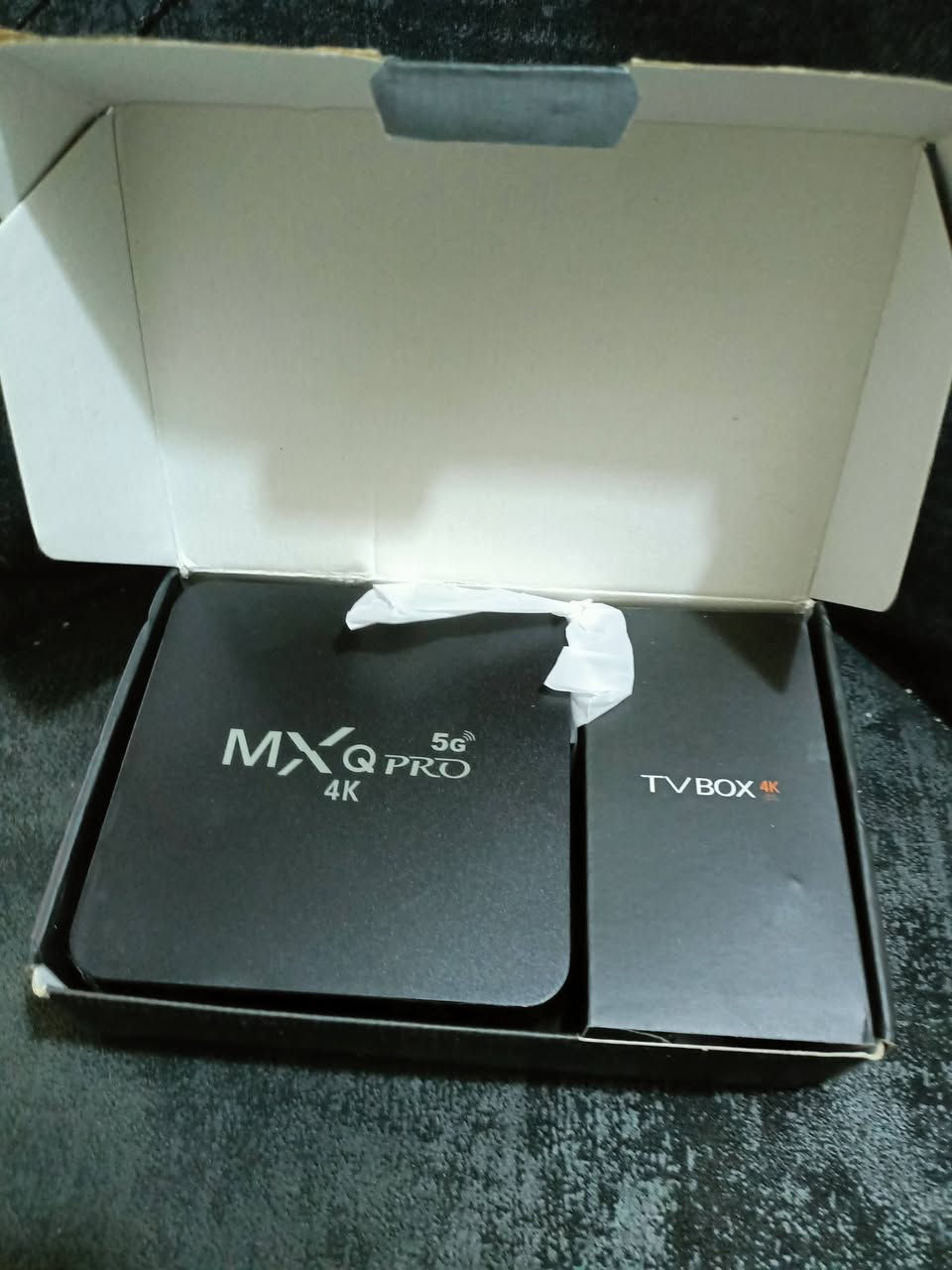 📺 جهاز MXQ Pro 4K (Android TV Box) للبيع 📺
حوّل شاشتك العادية إلى شاشة ذكية بنظام أندرويد واستمتع بكل تطبيقات اليوتيوب، السينمانا، والمسلسلات!
✨ أهم المواصفات:
النظام: Android 10.0 حديث وسلس.
الدقة: يدعم تشغيل بدقة عالية 4K UHD.
المعالج: CPU 4 Core (64 Bit) لأداء مستقر وسريع.

السعر 20 الف مع التوصيل


**إذا كنت صاحب هذا الإعلان وتريد حذفه لأي سبب، رجاءا أرسل رسالة إلى الدعم الفني**