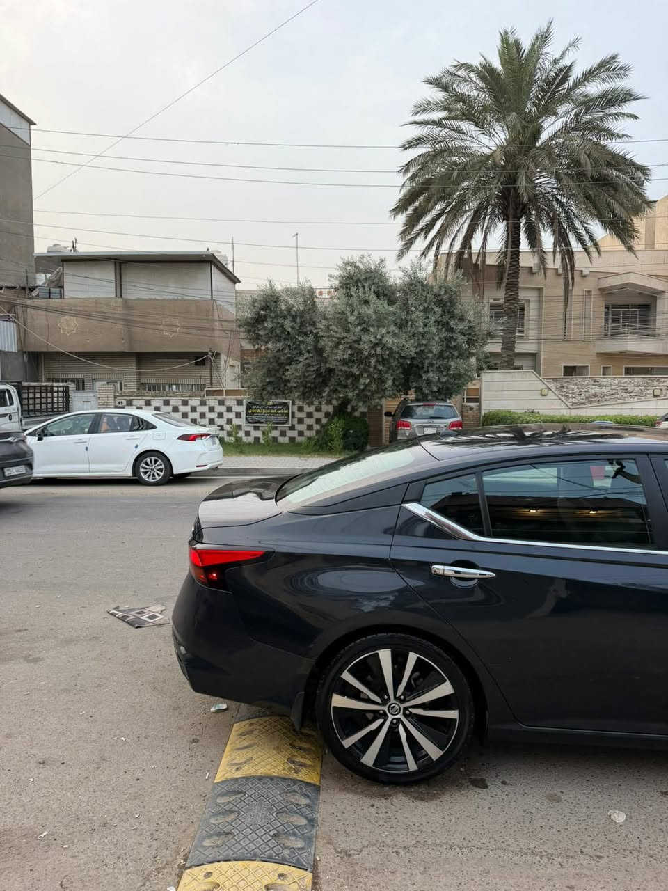 NISSAIN ALTIMA
2022
SV 
68MILE
 
-نقط عمياء
-رادار تصادم امامي خلفي
-شاشه كبيره 
- كار بلي اندرويد اوتو
-كشنات كهرباء
-بصمة تشغيل و ابواب -تشغيل عن بعد 
-باتري جديد 
-تخم تاير جديد 
-حداده جديده
-وياله 19
-تخم دسكات جديد
-ادامه للمكينه كامله 
-هزاز وسنويه جديده رقم بغداد بأسمي تحويل مباشر 
صبغ نص بنيد وباب سايق وقماره بيها رصعه
بيها PDR  بسيط جهة اليمين وتكحيل 
مكينه وكير على وضع الشركه بدون دواخل
سعر ١٤٣ بيه مجال بسيط 
***********
