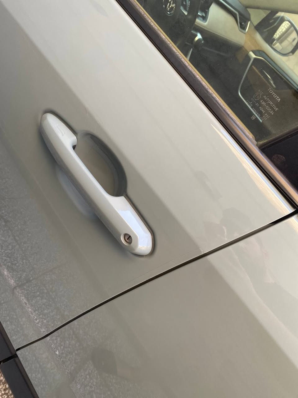 السلام عليكم
راف فور 2022 وارد امريكي هايبرد

لون اسمنتي 

السياره فول مواصفات 

كشنات جلد وكهرباء 

بصمه 

فتحه 

شاشه 

وبعد بيهه مواصفات 

مكفوله السياره عده الحادث مالتهه معدل بارد مثل مموضح بالصور  فقط جاملغ الخلفي 

رقم بغداد 

مكاني الامين الثانيه 
السعر 23/500$

***********
