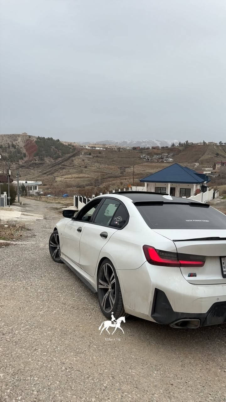 سلام عليكم BMW 330i وارد امريكي مديل 24 ماشية 15 ميل سياره جديده عليه كت كامل M دركه كاربون فايبر وهواي اضافات سياره فول موصفات سياره تو ويل مكفوله من لغد وشاصي سياره سياره فقط خشم بنيد سعره 310وبيه مجال بسيط الاستفسار ***********
