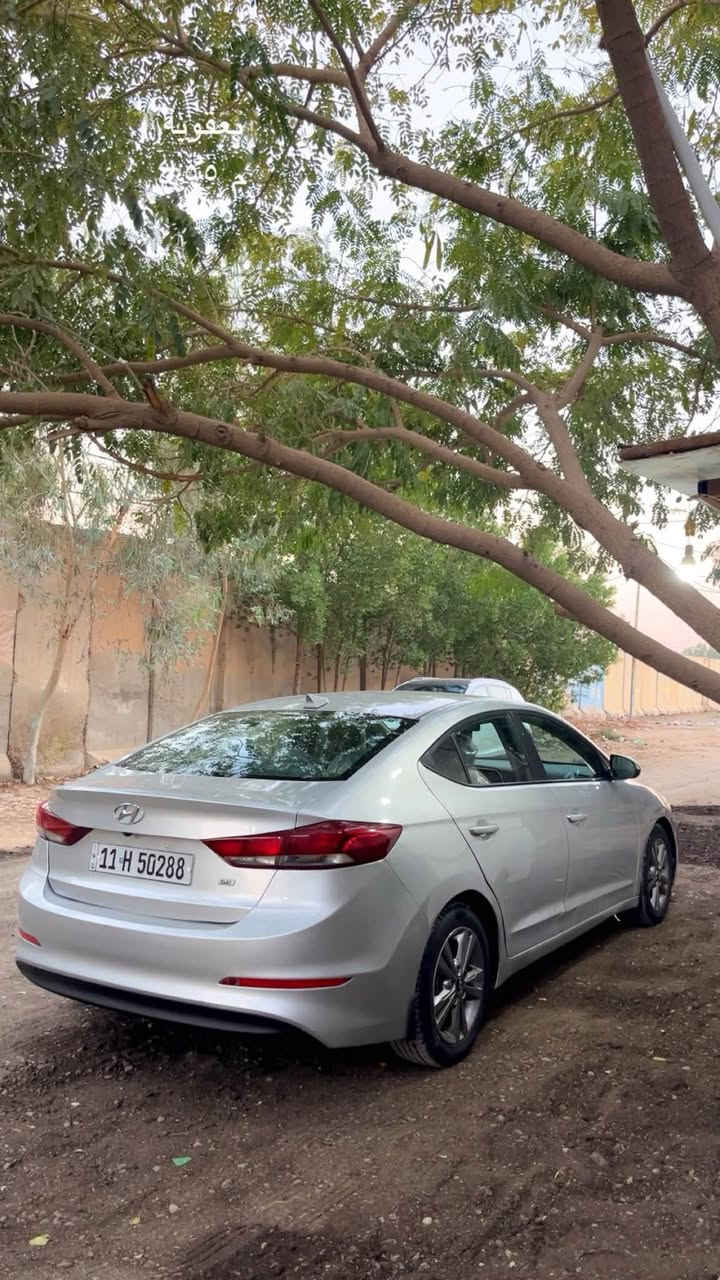 النترا موديل 2018 أمريكي محرك 2000 دوش رقم بغداد تحويل ثاني يوم بيها ضررها كلش خفيف والجاملغ الثاني اثر شخوط ومصبوغ 
السعر 110 وبيها مجال 
بي نقص التبريد ضعيف تجي نخصم سعر السياره ونكطع حساب التبريد باقي السياره اي نقص مابيها  عدى ضعف بلتبريد  
مكاني ديالى بعقوبه 
ادخل خاص او اتصل ***********
