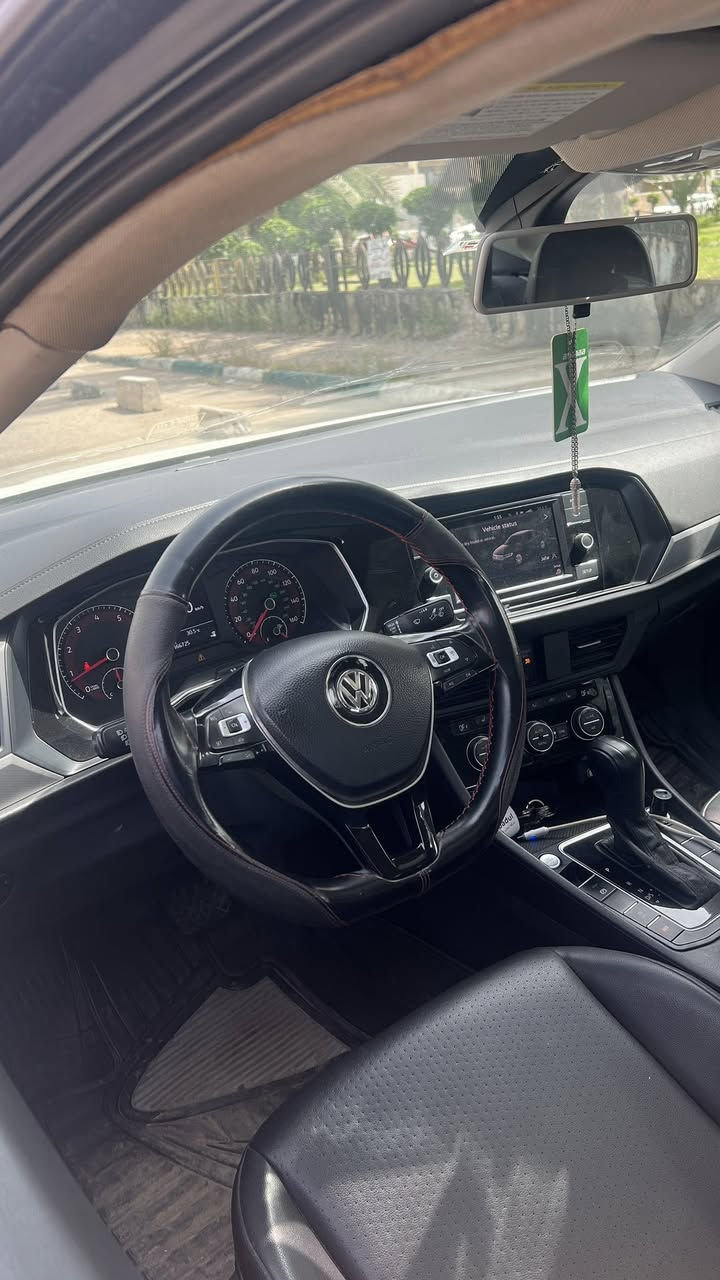 مراوس تسلا 3 performance
فولكس واكن جيتا ٢٠١٩ SE
رقم: بغداد  
لون: ابيض
المحرك : ١٤٠٠ تيربو 
عداد المسافه: ١٠٠.٠٠٠ mi 
المواصفات :
١. سقف بنوراما 
٢. كشنات جلد اسود 
٣. تدفئه بالكشنات 
٤. ويل كب 
٥. رادار امامي 
٦. نقطه عمياء 
٧. رادار خلفي .. توقف ذاتي 
    
معلومات عن السياره: 
١. دهنADDINOL  
٢. بانزين محسن     
السياره مناقصها اي شي 
الحادث:
بامريكه بدايه الهلال طخه بسيطه بالهلال الخلفي وره السايق بيها بس برده طاكه
واحدث ابغداد ربع البنيد سمكره او اصبغ
بيها ايرباك برده او كشن السايق او راجع سستم  

المكان : بغداد/ حي الاعلام
للتواصل : ***********
