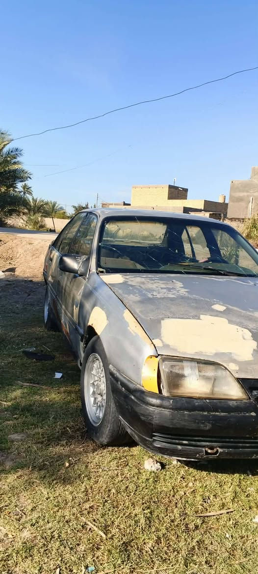 سلام عليكم وبل وميكه موديل 89للبيع او مراوس 

سياره شغاله مكينه بيها بخار سعر 13وبيها مجال

راعيها موجود ***********خاص مفتوح
