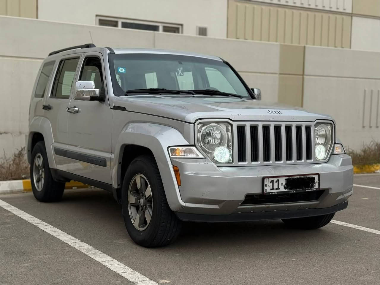 السلام عليكم
جيب لبرتي موديل 2008
محرك 3700 V6
رقم بغداد الدولي الجديد باسمي
سيارة جاهزة من كلشي
كير، محرك، كهربائيات، صدر كله مكفول
السيارة مسويلهة أدامة شاملة
تبريد ثلج
تدفئة شغالة
لايت عالي ناصي
بلوجكتر كله زنون
سيارة مكفولة من الحادث بيها فقط صبغ بابين أثر شخوط
شرط صبغ درجة أولى، ممبين أبد بدون أي دواخل،
وبيها بالصندوق كد شبر بالحافة فقط
إيربكات كلها سليمة
مكان السيارة: بغداد / الغزالية
السعر المطلوب: 93$ ورقة
للاستفسار: ***********
