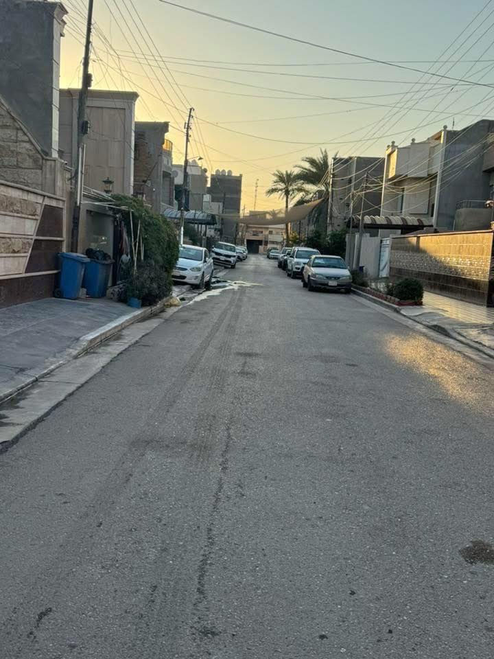 دار للبيع في منطقه السيديه او المراوس مساحه ١٦٠ متر واجه ٨ مربع جامع الأقصى يحتوي على ٨ عرف نوم وصاله ومطبخ وخدمات الأتصال ***********
