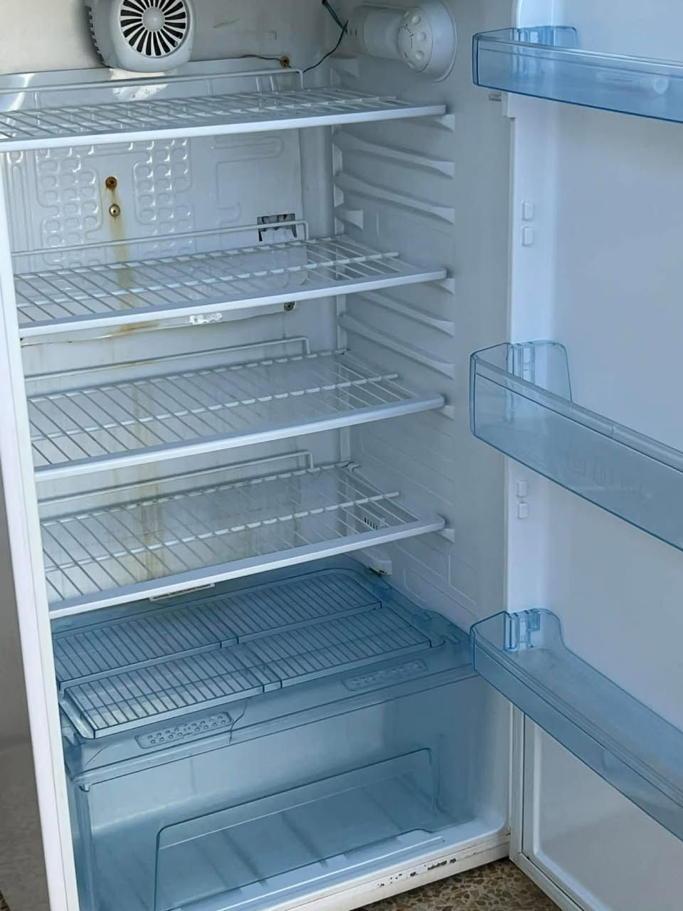 خراض للبیع 
ثلاجە ۱٤٥ الف مجال
براد  ٦٠ الف مجال
فتلەر مائی  ۹٥ الف مجال
اربیل زیرین ستی طریق مسیف


**إذا كنت صاحب هذا الإعلان وتريد حذفه لأي سبب، رجاءا أرسل رسالة إلى الدعم الفني**