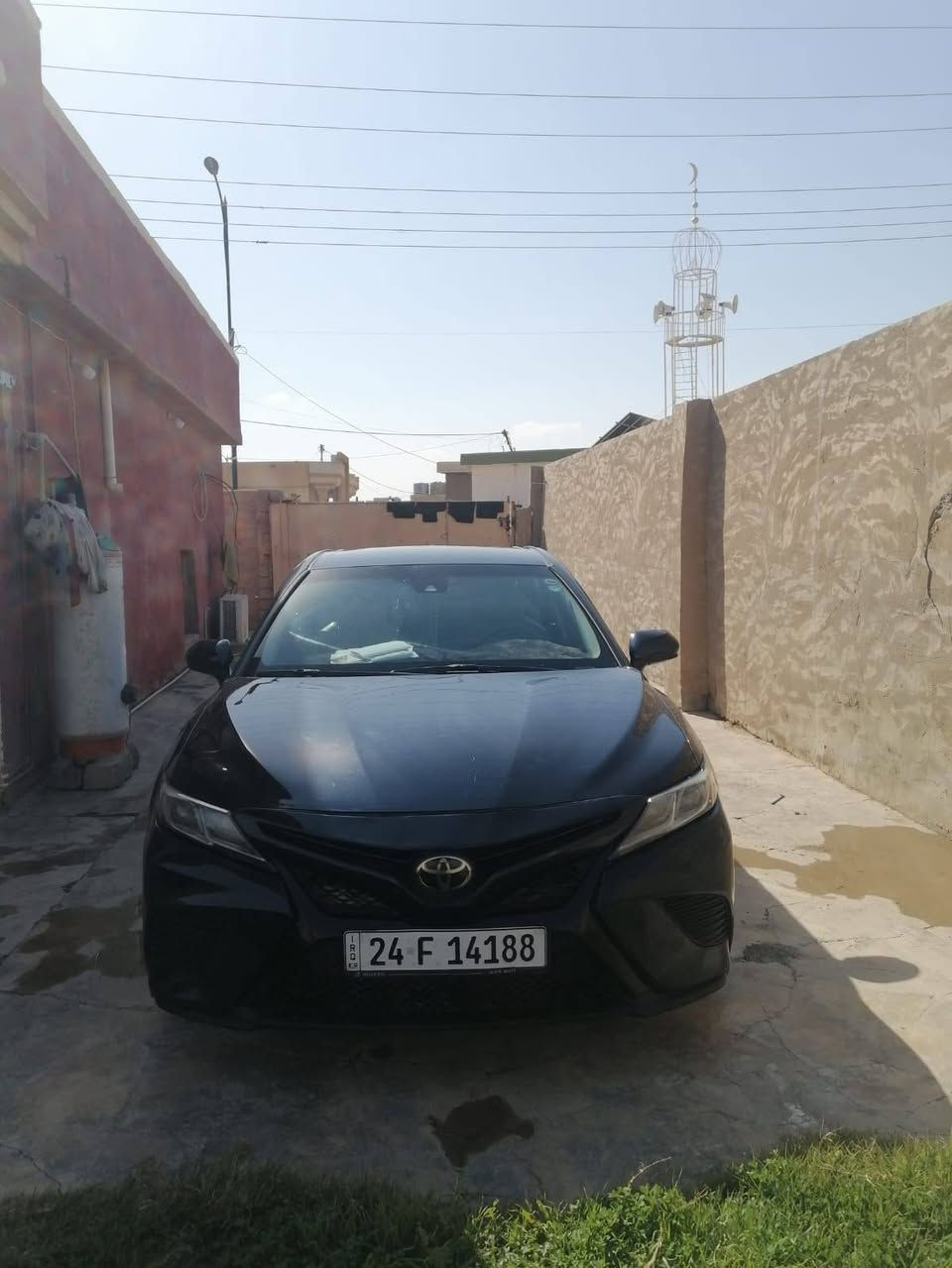 كامري ٢٠١٨ se بسمي مكفوله من الصبغ فقط بارد كما موضح بالصوره اللون سبع الوان المكان بيجي قريه البوطعمه ***********/***********
