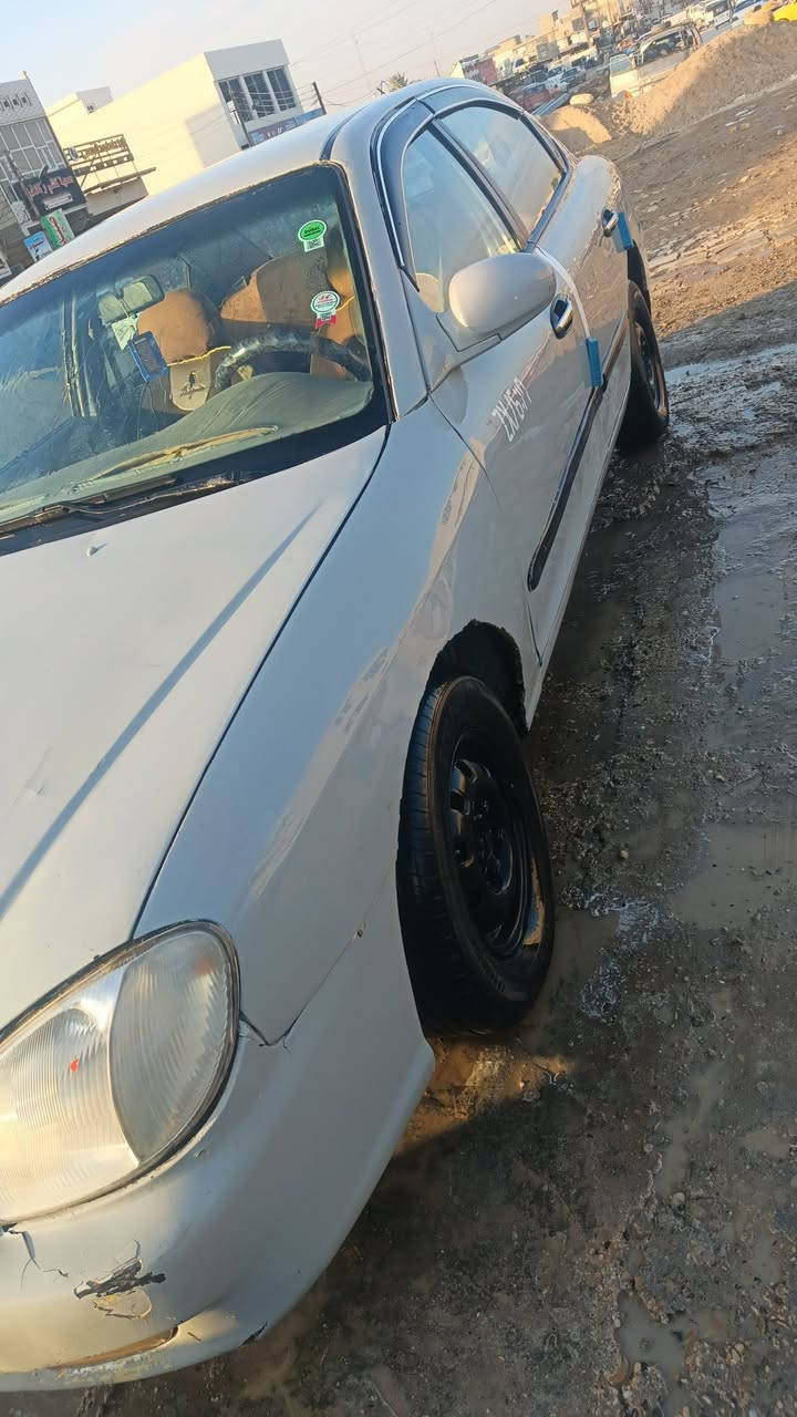 سوناته ٢٠٠١
مصبوغه عام 

كير مكينه كفاله 

صدر امامي خلفي بل كارتونه 

تخم تاير 

كهربائية كلهه شغاله 

شاشه وسستم صوت 
مابيهه نقص 
السعر  ٣٥وبيهه مجال
عنوان ابو غريب الشهداء 

تلفون ***********
