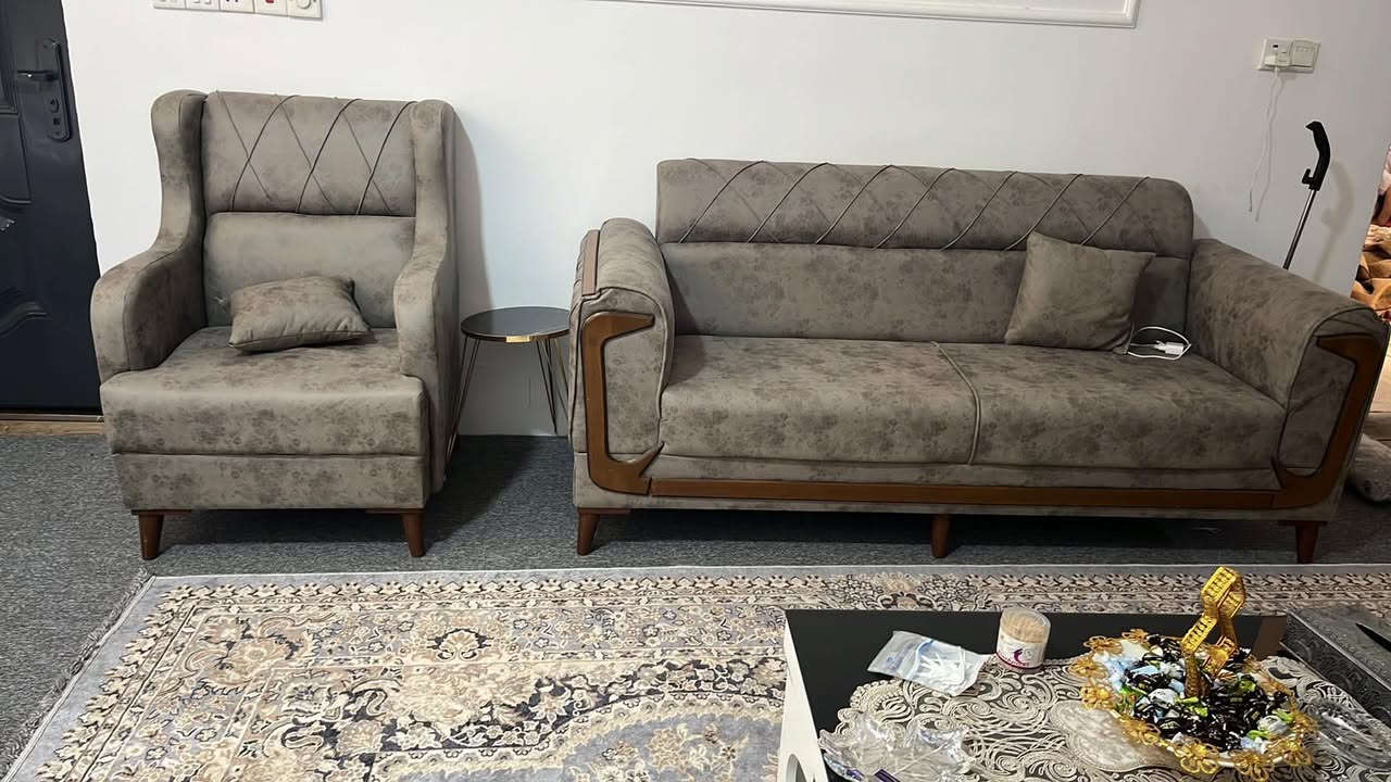 ئەم تاخم قەنەفەیە بۆ فرۆشتن 
تازەیەو بەکارنەهاتوە 
١٠ نەفەرییە 
شوێن ڕانییە


**إذا كنت صاحب هذا الإعلان وتريد حذفه لأي سبب، رجاءا أرسل رسالة إلى الدعم الفني**