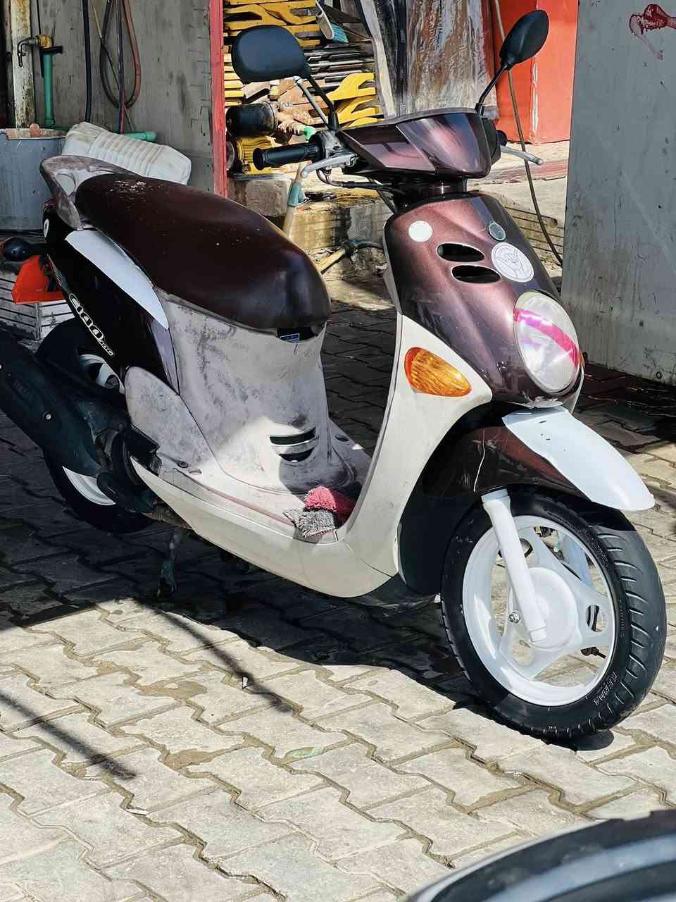 فله لبيع سعر ٩٠٠بيه مجال حك جيه المكان كوت حي الحكيم نتصال ***********
