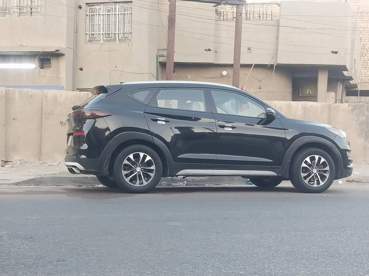 سلام عليكم من رخصت الكروب توسان موديل ١٩ أمريكي حادثه قبق جنطه سياره جهازه سعر ١٤٥ رقم الهاتف ***********
