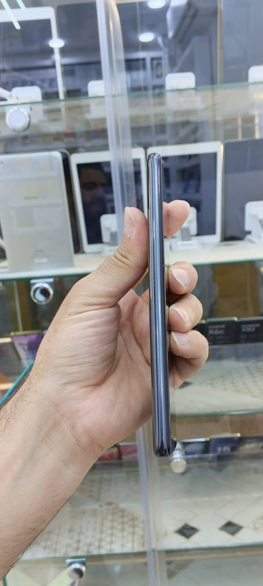 Xiamoi 11t pro

زاکیرە 128 گێگا و ڕام 8+8 بەرزدەکرێتەوە بۆ ڕام 16 گێگا و شاشەی Amolid و نوێبونەوەی شاشەی 120 هێرتز و پرۆسێسەری snapdragon 888 5gیی لەسەرە  و کامێرای 108 مێگا پێکسڵ و سەماعەی  ئیستریۆیە و  پاتری 5000 ملی ئەمپێرە و تەنیا پشتی کراوەتەوە و بەحاڵ تەبعێکی کاڵی تیک تۆکی هەیە هەیە شایەنی  باس  نیە بە هەمو شەرت و زەمانێک نرخی 195هەزار و مه عمەلەیەکی کەم

شوێن/چەمچەماڵ + گەیاندن هەیە شمشمل, السليمانية


**إذا كنت صاحب هذا الإعلان وتريد حذفه لأي سبب، رجاءا أرسل رسالة إلى الدعم الفني**