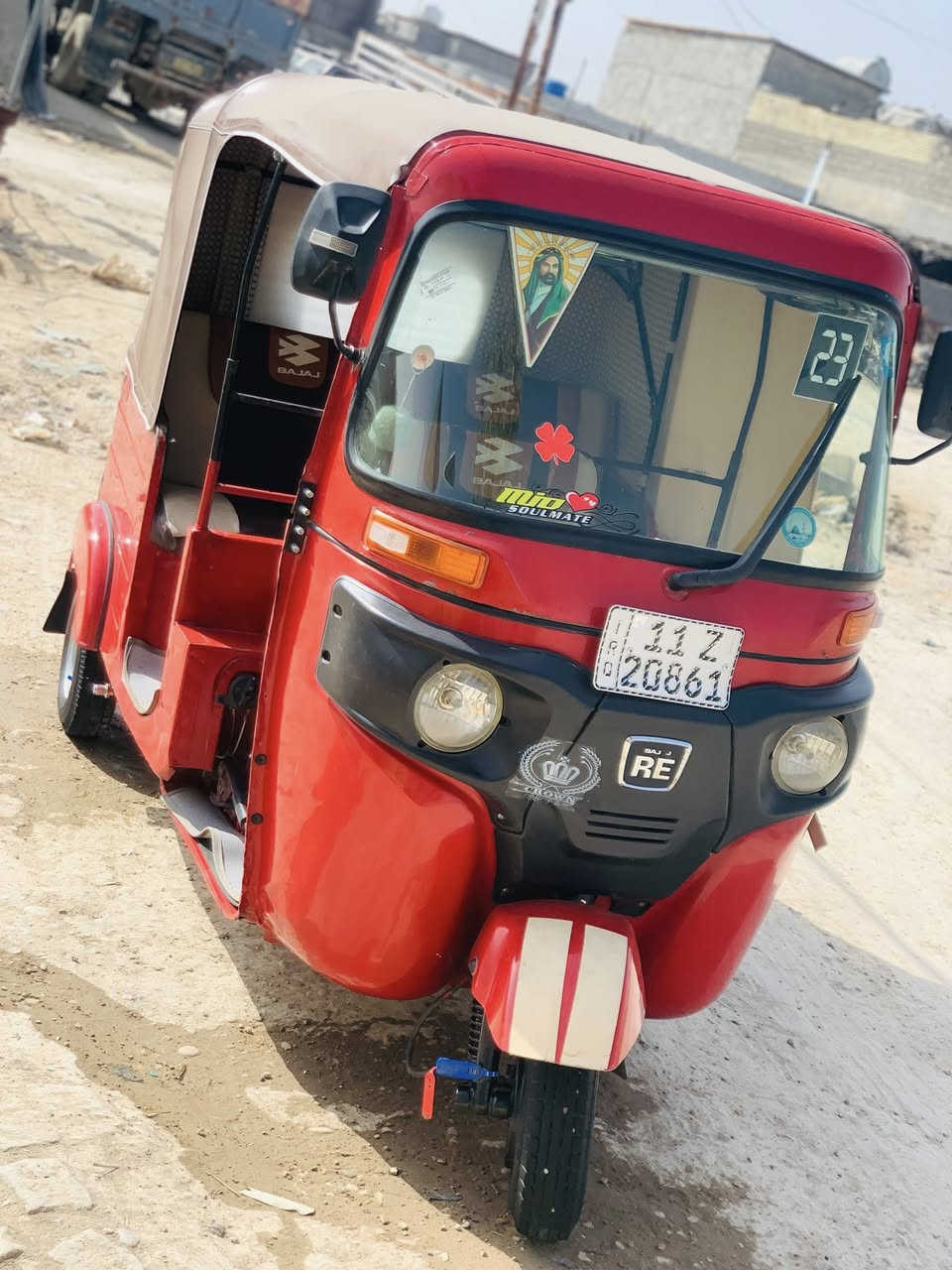 السلام عليكم تكتك موديل 18 شهر 5 مرقمه ارقام جديد التكتك بدون صبغ فقط البجم مرشوش رش جماليه والدوس معمره فقط محرك مال20 لا تنقيص ولا تبخير يخبل تكتك ربع ماذب عليها كبل لشارع رقم بغداد ومكانها بغداد حي النصر السعر 6ملاين وبيها مجال ***********
