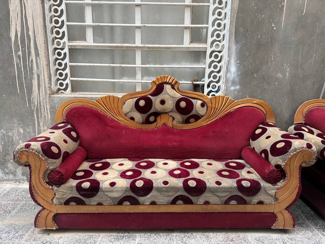 السلام عليكم اخوان تخم تسكام وشغل مضبوط وقوي 10 مقاعد  الحالة مستعمل بحالة جيدة 