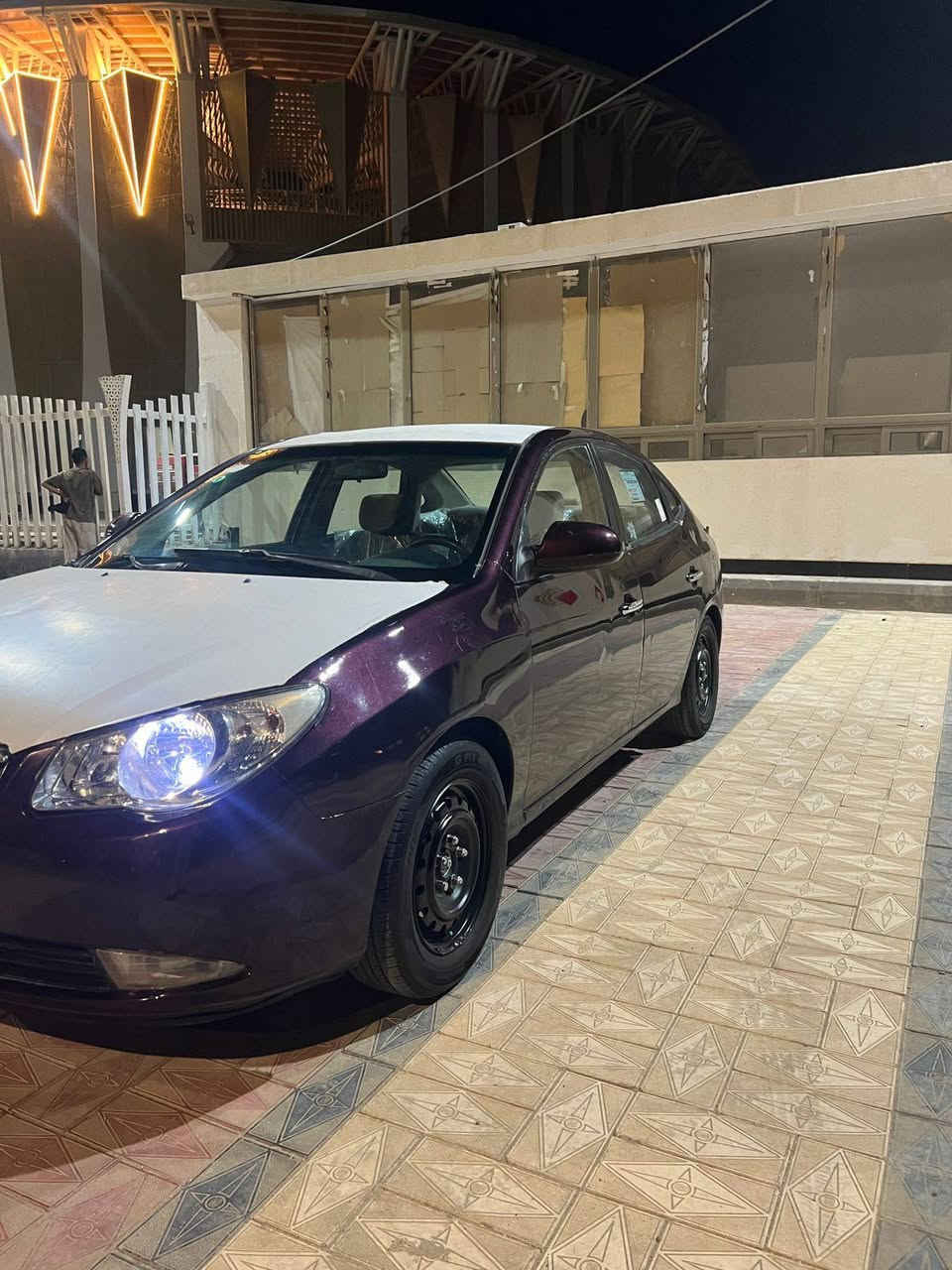 النترا خليجي ٢٠١٠ بيها صبغ حزام
مكان السياره الناصريه 
السعر المطلوب ٨٨ وبيها مجال بسيط 
***********
