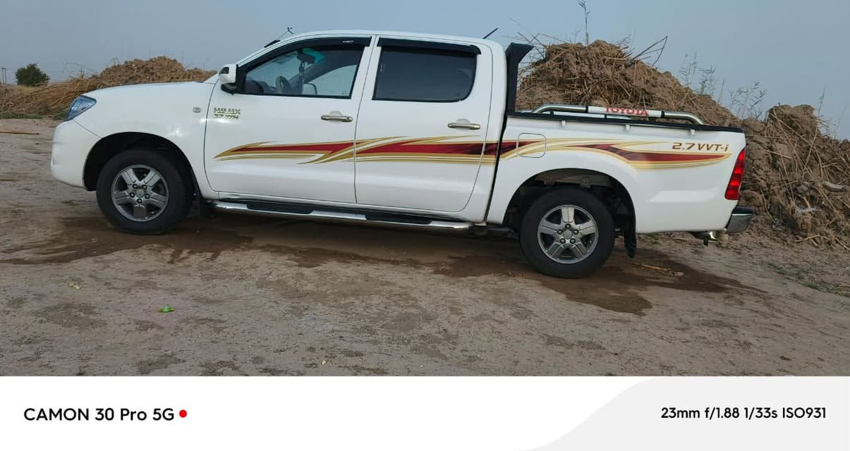 سلام عليكم سياره هايلوكس  لبيع موديل 10
مكينه بلاد  اكير عادي اكسن مكفولات
تبريد ثلج 
حداديه تخم تاير جداد 
 شاصي 19 اصلي كويتي 
بيه جاملغ جيهت لعبري 
رقم  المثنى نكليزي بسمي تحويل مباشر 
سياره جاهزه عله آخر حبايه متعوب عليه 
مكان ناصريه شطره اتصال 📞 
 *********** اخ يا جرح الزمان
