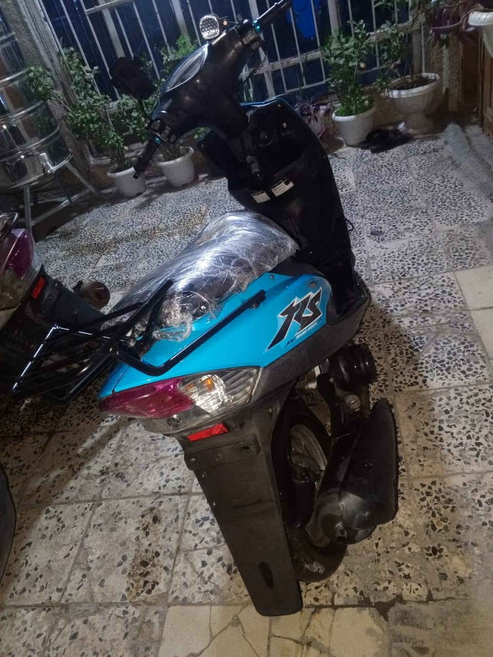 سلام عليكم دراجه ماكس عدله بحريه بلادي كفرات ابلادي شرط اذا مو بلادي ابلاش تاخذها يدأت بلادي KOSO كوسو مكينه بلادي 49 الصور كدامك وشوف السعر 725 وبيها مجال قليل هذا رقمي بغداد العبيدي *********** بي واتساب مامتواجد فيس
