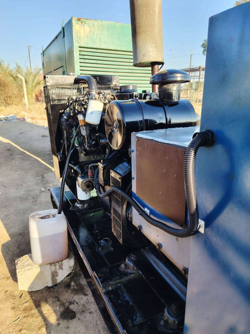 السلام عليكم ورحمه
للبيع مولدات عدد 2
مولده بيركنز لوفل شاصي 4سلندر عادي 
40كيفي مكفولة 
برودكشن حماية كامل 
مولده كمنز 4سلندر سوبر كاتم للصوت 100%100
50 كيفي مكفولة 
برودكشن حماية كامل 
العنوان بابل الشوملى 
رقم الهاتف ***********
