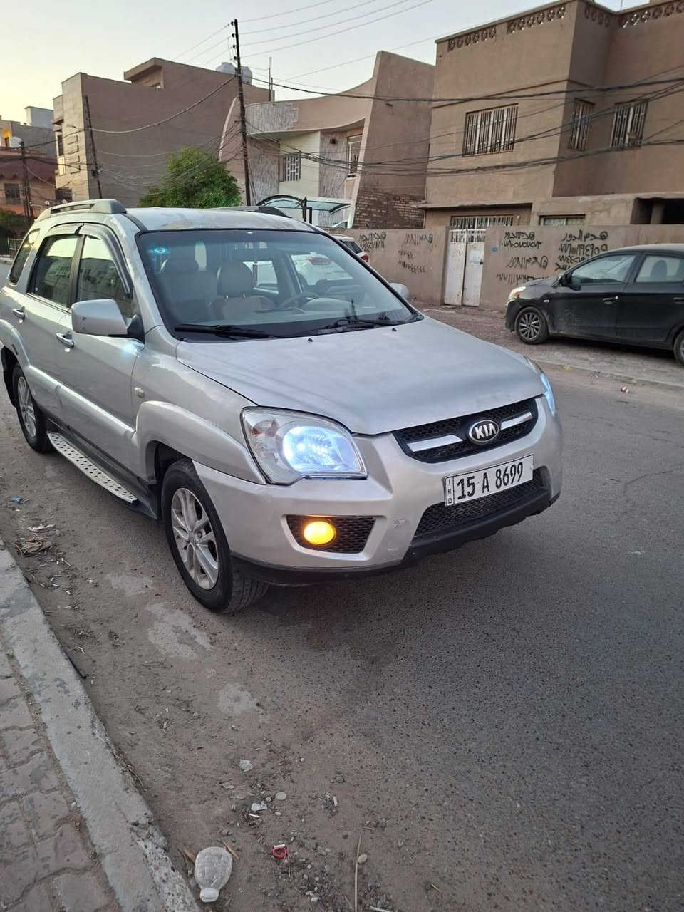 سبورتج موديل 2009 سياره كير مكينه جدد نضيفات  كهربائيات كلهه شغاله ونضيفه سياره مرتبه ب
بيها صبغ عام  دواخل ايربكات كلهه مكفوله لغد شاصي الحوض كله مكفول سياره مكفوله من الكص  سياره بدون ايرباك 
 مواصفات كشنات تدفئه جلد  مسويلهه شاشه وبصمه
رقم انبار مشروع وطني
مكاني بغداد حي جامعه او الغزاليه ***********
