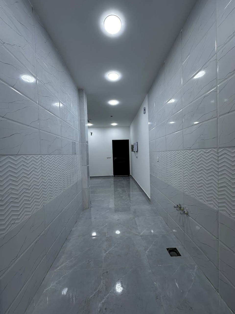 بيت للبيع مجمع الحليم مساحه100متر طابقين شغل درجه اولى  بناء حديث. تسليم مباشر
السعر 155 مليون
***********
