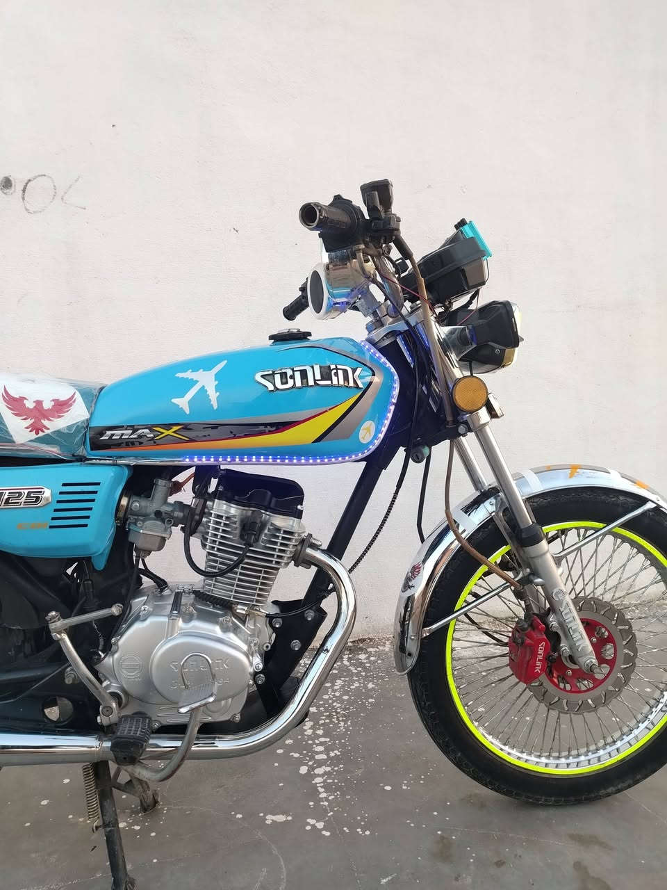 للبيع سونيك 4كير  باب اول موديل 2023 محرك
ما مفتوح شرط كهربيات نشرات فول رزانه سرعه فول ما بي كل عيب كلا علا بلادي درجة مرتبه وحلوه كيج كتروني شوفت عين درجه لوك سعر 580 مجال قليل للطيبين حق جيه *********** كركوك ملا عبدالله
