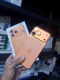 ايفون 17 برو ماكس مستعمل بطارية 100 مشحون 1 مره ذاكرة 256  تك Sim  077...