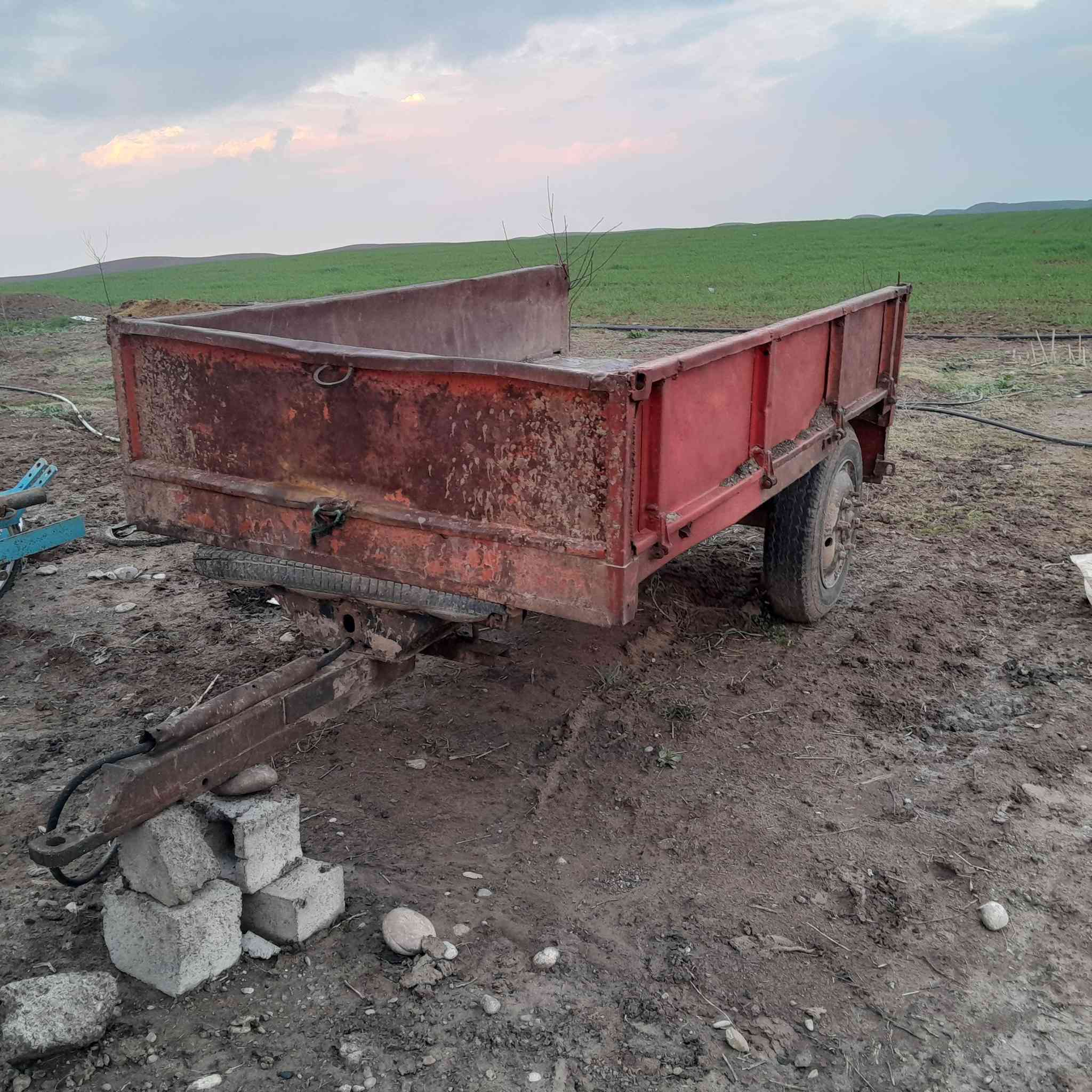 عربانه للبيع سعر ٨٠٠٠٠٠ الاف ***********
