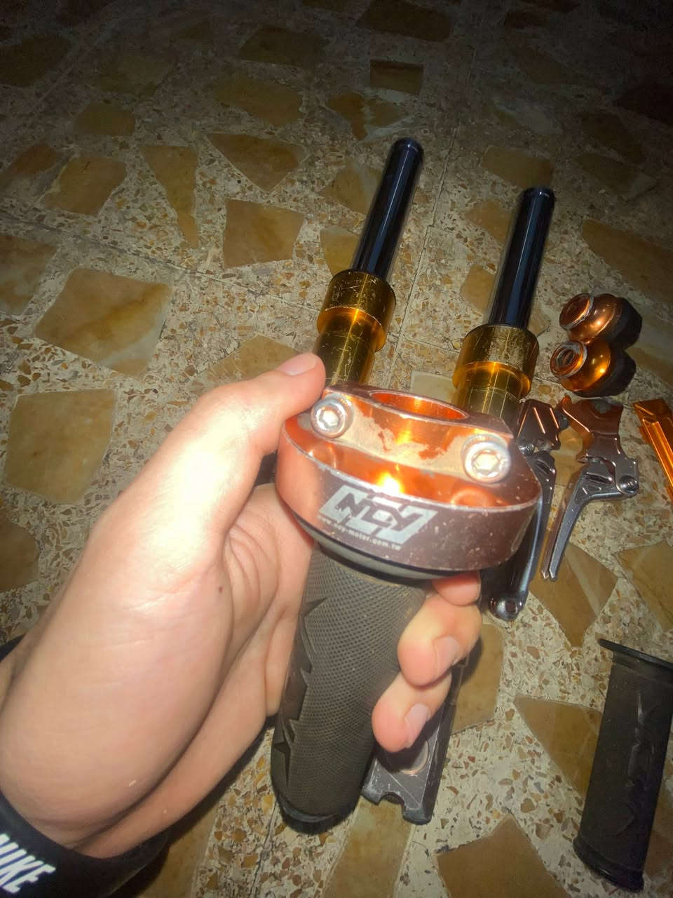 غراض تزويد سكنس فحل وبيهن مال جبلي
هاوزن فحل مشمشي اصلي تفصيخ 

هاوزن جبلي كرزي شركة KS

جويتر كوسو حجم ٣٢دبل فيشة تفصيخ ابيع ع شغل

سلف كوسو اصلي مال مكاين كبار تفصيخ 

صدر DY فحل 

عضمه سكليتر انسي واي تفصيخ 

يدات بريك مختمات انسي واي تفصيخ 

قبق فلاوين كرزي

فلتر شوته الياف شركة Ks تفصيخ 

جوين اصلي كوسو

گبات اصليات مختمات تفصيخ 

قطرة اكسل 

قطرة دهن 

دشبول فحل ٣الوان مال تفصيخ كله شغال 

ستيرن جبلي كرزي تفصيخ اصلي 

كلجات Wfامامي خلفي مطابقق تفصيخ 

سواد ومازده جبلي تفصيخ اصلي 

نوزل تيماكس ١٢زرف 

دبلات خلفيه تفصيخ 

كفرات فحل تايووون تايون شرط طبكه بلاديه 

مازده فحل كامله 

بك لايت مشمشي خليه اصلي تفصيخ 

قبق شاصي مشمشي 

قباقه كور اصليات مامستعملات 

سبايدر وتجوه فحل 

سبايدر جبلي قطعتين رياضي 

كور تتمارك يشغل من ٦٣وانته صاعد نضيف فول جيب وشد شرط نكره وبوشة تتمارك ٦٣ نضيفه وعدي فشگه كامله ومحفوره فشكه وروله واكسل وملف كامله  

رقم واتساب ***********

مكاني بغداد غزاليه
