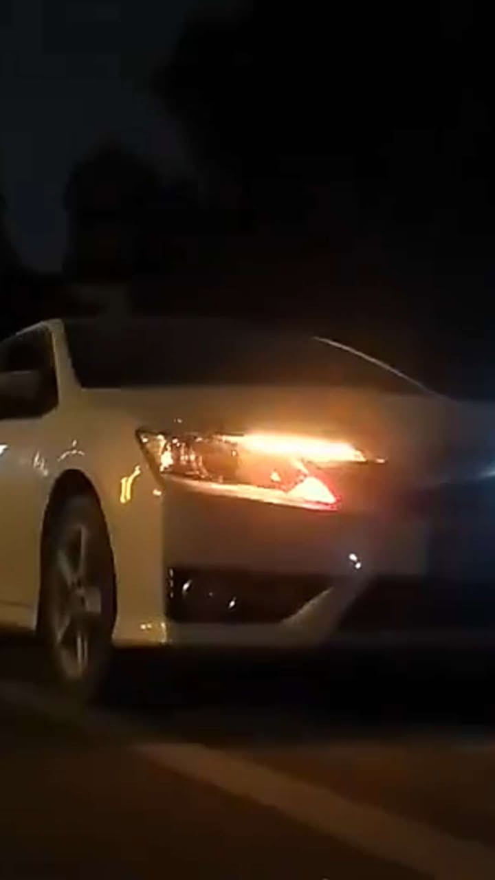 ✨ حول سيارتك لستايل عصري مع شريط الإضاءة المرن للحاجب!

🚗 إضاءة أمامية بيضاء نهارية أنيقة تضيف لمسة مميزة لواجهة السيارة.

🔶 يتحول إلى لون أصفر مع الغماز لإشارة انعطاف أوضح وأكثر أمان.

💡 تصميم سيليكون مرن بطول 60 سم يركب بسهولة داخل أو على حافة الفانوس.

⚡ يعمل على كهرباء 12V باستهلاك منخفض وعمر طويل.

🌧️ مقاوم للرذاذ والغبار، مثالي للاستخدام اليومي بجميع الأجواء.

👌 خيار مثالي لعشاق التعديل واللمسات الجمالية على سياراتهم.
سعرك ب 34


**إذا كنت صاحب هذا الإعلان وتريد حذفه لأي سبب، رجاءا أرسل رسالة إلى الدعم الفني**