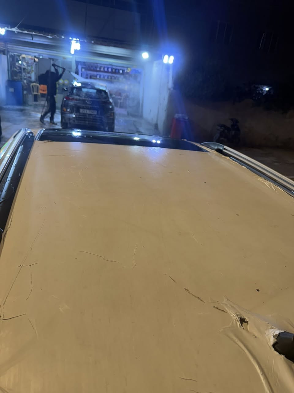 سلام عليكم
شيري تيكو 2013 كهربائي ماشيه 156الف
سياره كامله كير مكينه خير من الله 
سياره بيها نقاط بطش عل بنيد والقماره سعر59
العنوان بغداد الاسكان
***********
