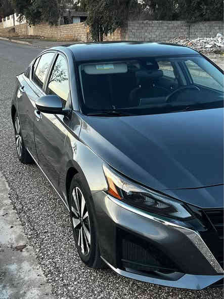 السلام عليك 
للبيع نيسان التيما موديل 2021 SV 
السعر 116 مجال بسيط 
حادث حيزام صبخ 
انطيك گير محرك قماره تحويل غرامه و گص شرط 
رقم سنويه جديد سياره اسمي 
حجم محرك ٢٥٠٠ اربعه سلندر 
مكان سياره عقره ابعت عن اربيل موصل ساعه 
رقم تلفون واتساب ***********
*********** بث مباشر اكر, نينوى
