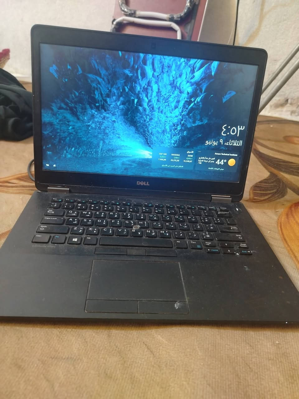 مو شراي لا تكسر بسعره. 
.

 Intel(R) Core(TM) i5-6300U بسرعة 2.40

. 

10.0.19045 الإصدار 19045

. 

237 جيجابايت

. 

كيبورد عربي وانكليزي وبعض الغات الاخرئ

*********** تلي او اسيا
