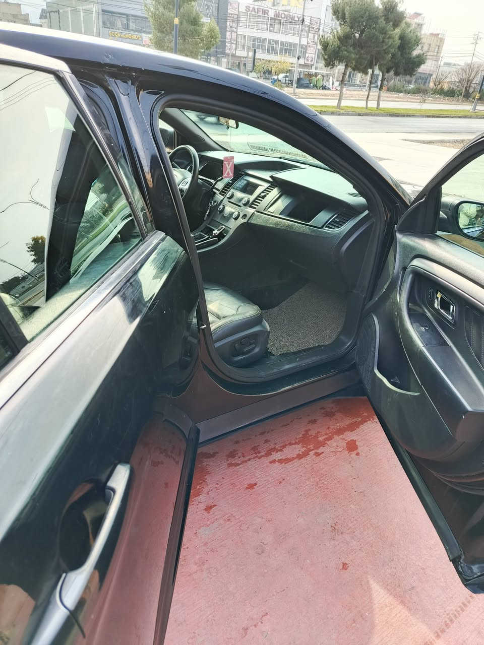 تورس ٢٠١٣ خليجي بوليسي سياره مال شرطة اربيل بيها قطعتين ونصف صبغ بخ بدون معجون بدون حادث سياره على وضع الشركة تخم تاير جديد محرك جديد بلاد تبريد ثلج غرفة بدون زلغ جديدة  تحويل ثاني يوم الموشراي لا يضل يثرد سوالف لان ما فارغ
السعر ٩٥ وبيها مجال بسيط مكان بغداد
***********
