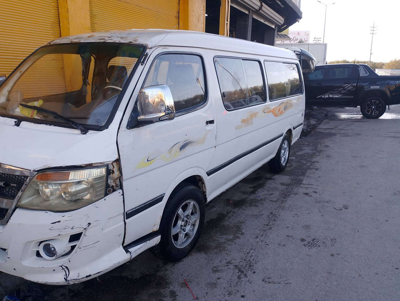 السلام عليكم فتون 2014 سياره حره للبيع والشراي يجي خاص سياره جير مكينه واكسن وكاعيه وكشن مكفوله***********
