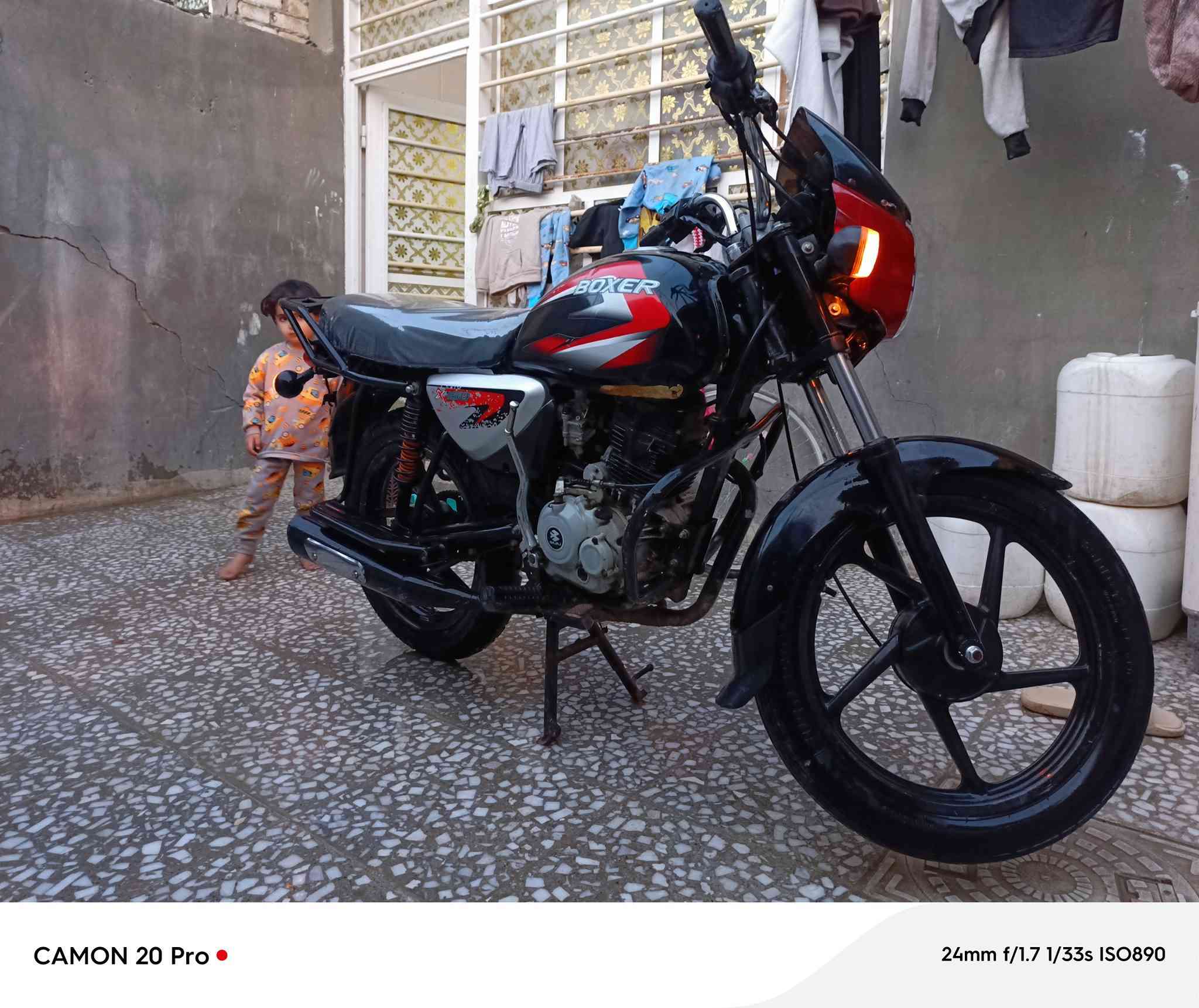 سلام عليكم دراجه بوكسر مديل 23 مكفوله من السرقه ستوني معمره كله جديد نكره سلف وين مايعجبك شغل واطلع مكينه مكفوله لاتبخير لا تنقيص سعره 600 مكاني نجف حي ميسان ***********
