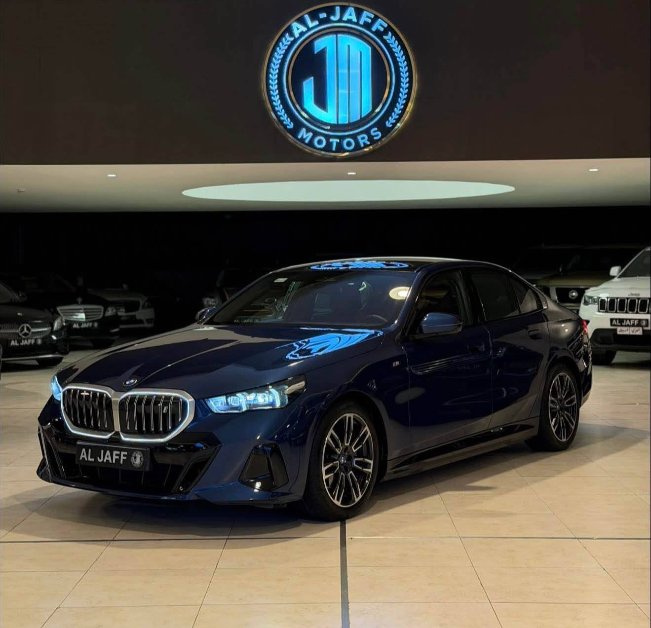 السلام عليكم
سعر جدا مميز🔥🔥🔥
ولون جدا مميز (ارغب واغلى لون بالشركة)🔥🔥
Bmw i5 M package شركة العروش
🚨وكالة ضمان شركة العروش موديل 2024 ماشية 15 الف كيلو فقط  مكفوله من الرقم للرقم 🎁🎁🎁
🚨بصمتين شركة وياها
🚨السيارة من النوادر وطلب خاص فول الفول
كامرات 360 درجة و داخل جلد احمر وكشنات تدفئة وتبريد وبانوراما ولايتات ليزر led وبردات كهرباء بلاد وانارة مخفية كرستال وشباك led وبصمات ورادارات وصندوك كهرباء وقياده ذاتية وكشنات خزن وكهرباء وتحكمات كاملة وبعد كلش هواية مواصفات 
🚨السيارة فول كهرباء تمشي عل شحنة الوحدة 500km
🚨السيارة بعدها بضمان الشركة وسيرفس كامل ببلاش
🚨مكفولة من كلشي وبعدها بحالة الوكالة
🚨السعر : 490 $ورقة 💵💵
ملاحظة : سعر السياره بالشركة 770 ورقه
العنوان :سليمانية المعارض الجديدة (الجاف موتورز)
للأستفسار:*********** كاوة جمال 
او واتساب نفس الرقم السليمانية, العراق
