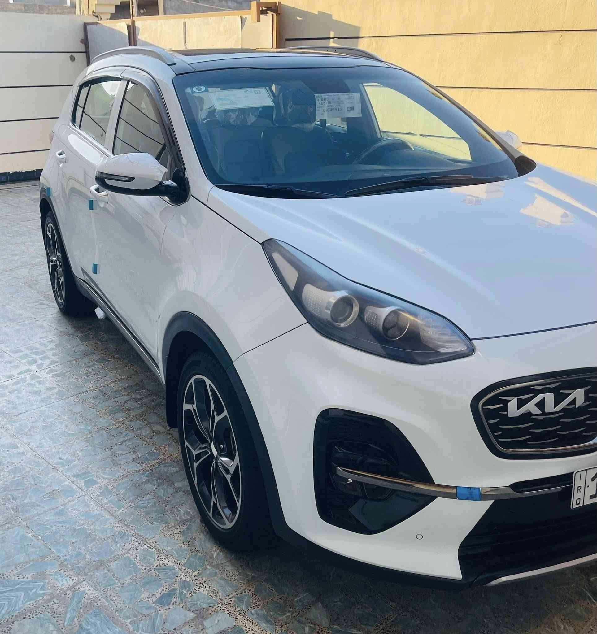 السلام عليكم
سبورتج 2020 جتي لاين 
مكفوله السياره
ماشيه 98 كليو متر 
على وضع الشركه
رقم بغداد تحويل 
السعر 212 بيه مجال بسيط 
077240 33313
